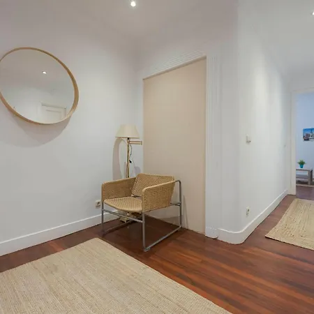 Ideal Y Acogedor Bengoetxea En Pleno Centro De Donostia -